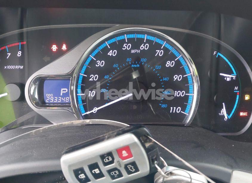 Photo 7 of 2011 Toyota Sienna XLE/LIMITED (VIN 5TDDK3DC8BS010051)