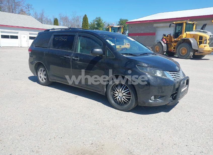 2011 Toyota Sienna LIMITED (VIN 5TDDK3DC8BS011975) main photo