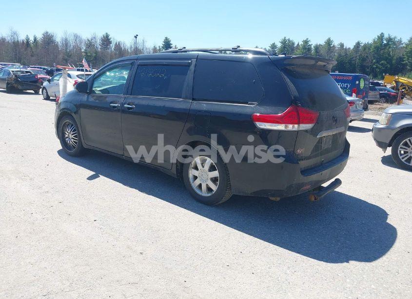 Photo 3 of 2011 Toyota Sienna LIMITED (VIN 5TDDK3DC8BS011975)