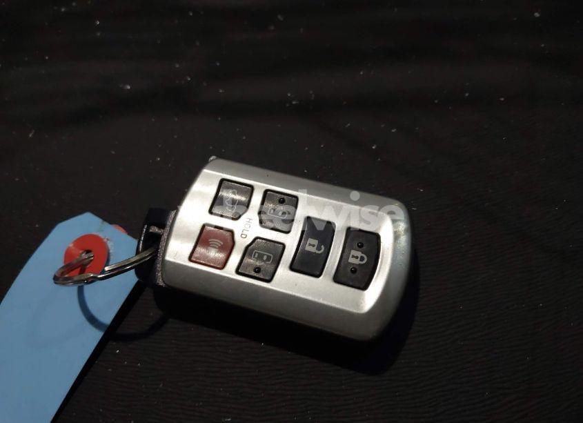 Photo 11 of 2011 Toyota Sienna XLE/LIMITED (VIN 5TDDK3DC8BS013015)