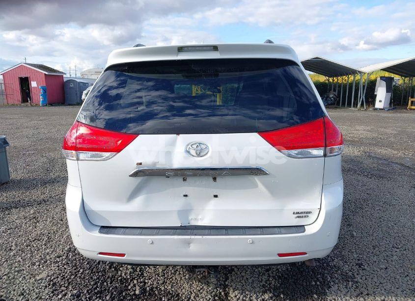 Photo 15 of 2011 Toyota Sienna XLE/LIMITED (VIN 5TDDK3DC8BS021003)