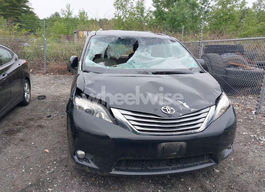 Photo 12 of 2012 Toyota Sienna XLE 7 PASSENGER (VIN 5TDDK3DC8CS044847)
