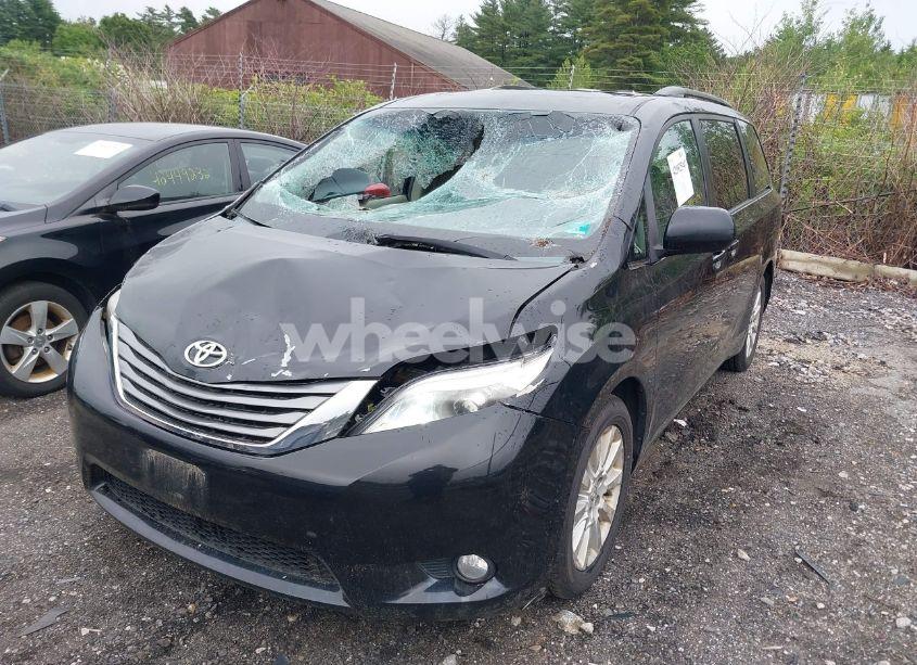 Photo 2 of 2012 Toyota Sienna XLE 7 PASSENGER (VIN 5TDDK3DC8CS044847)