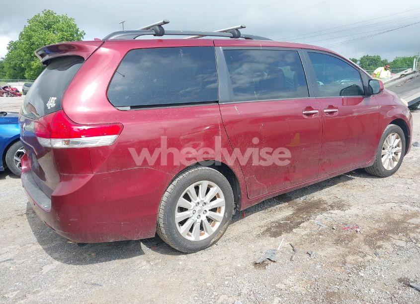 Photo 4 of 2014 Toyota Sienna XLE 7 PASSENGER (VIN 5TDDK3DC8ES076877)