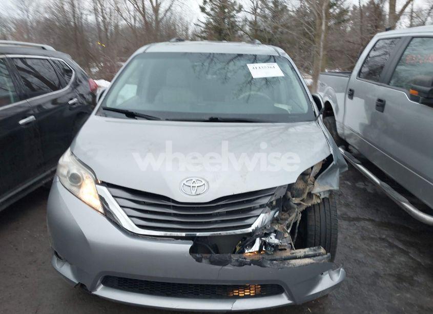 Photo 12 of 2012 Toyota Sienna XLE 7 PASSENGER (VIN 5TDDK3DC9CS037616)