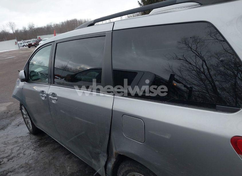 Photo 14 of 2012 Toyota Sienna XLE 7 PASSENGER (VIN 5TDDK3DC9CS037616)