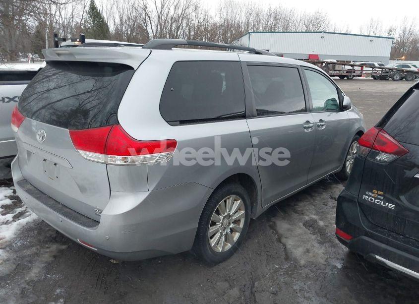 Photo 4 of 2012 Toyota Sienna XLE 7 PASSENGER (VIN 5TDDK3DC9CS037616)