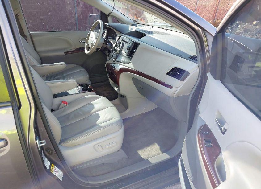 Photo 5 of 2012 Toyota Sienna XLE 7 PASSENGER (VIN 5TDDK3DC9CS038927)