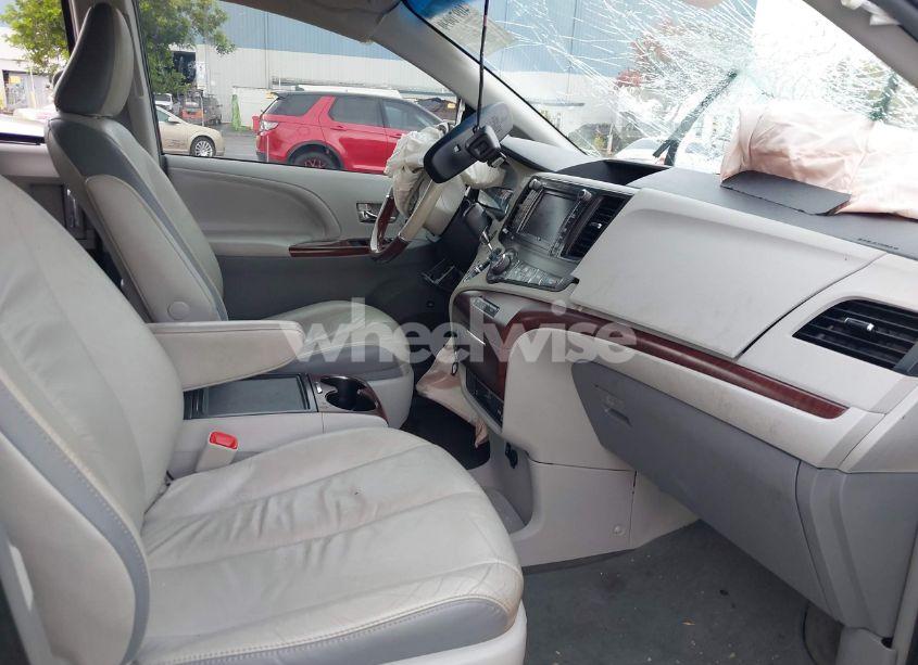 Photo 5 of 2012 Toyota Sienna XLE/LIMITED (VIN 5TDDK3DC9CS042847)