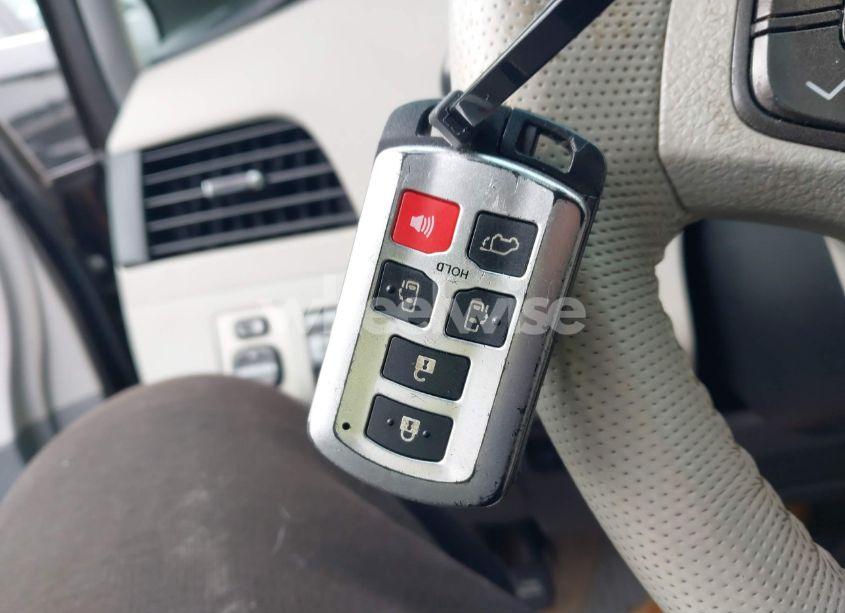 Photo 11 of 2012 Toyota Sienna XLE/LIMITED (VIN 5TDDK3DC9CS047014)