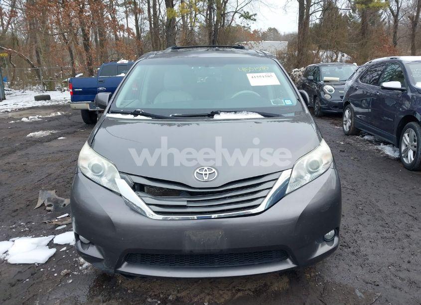 Photo 12 of 2012 Toyota Sienna XLE/LIMITED (VIN 5TDDK3DC9CS047014)