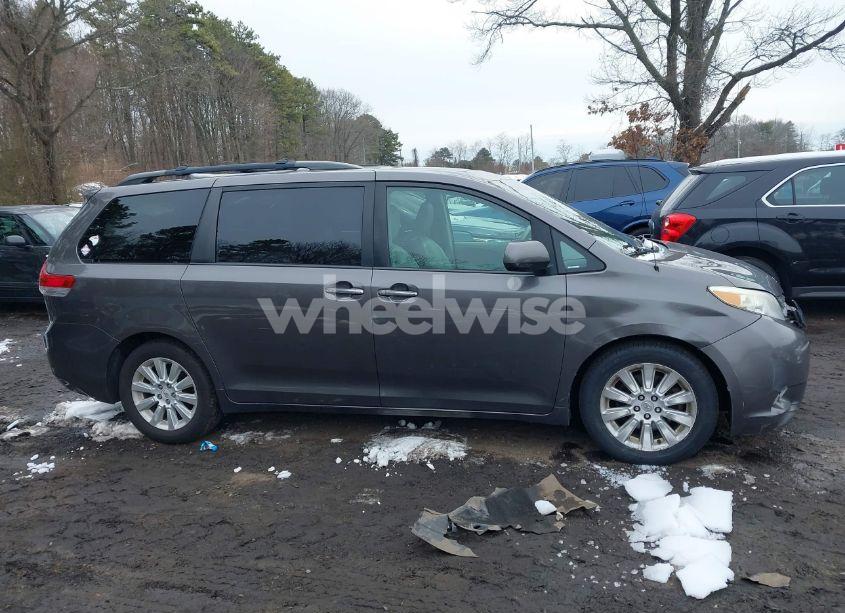 Photo 13 of 2012 Toyota Sienna XLE/LIMITED (VIN 5TDDK3DC9CS047014)