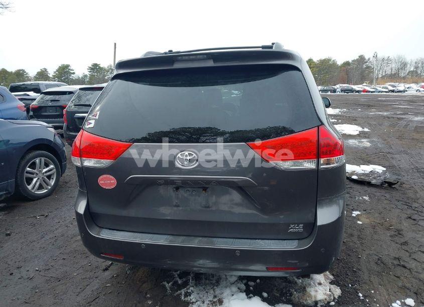 Photo 16 of 2012 Toyota Sienna XLE/LIMITED (VIN 5TDDK3DC9CS047014)