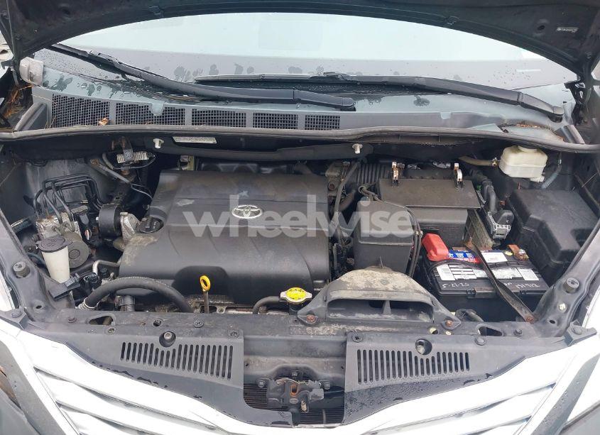 Photo 10 of 2012 Toyota Sienna LIMITED 7 PASSENGER (VIN 5TDDK3DC9CS047370)