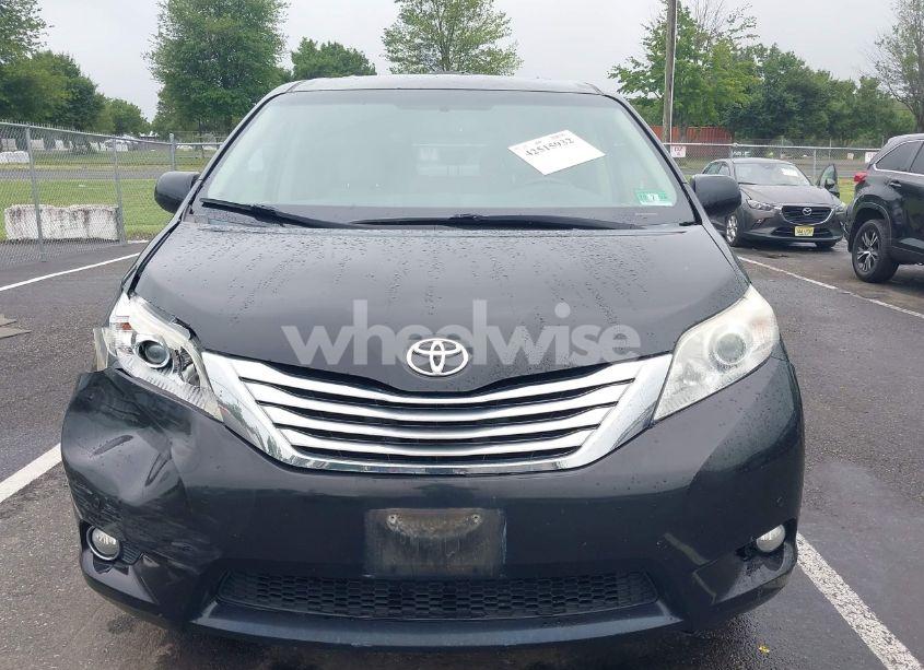 Photo 12 of 2012 Toyota Sienna LIMITED 7 PASSENGER (VIN 5TDDK3DC9CS047370)