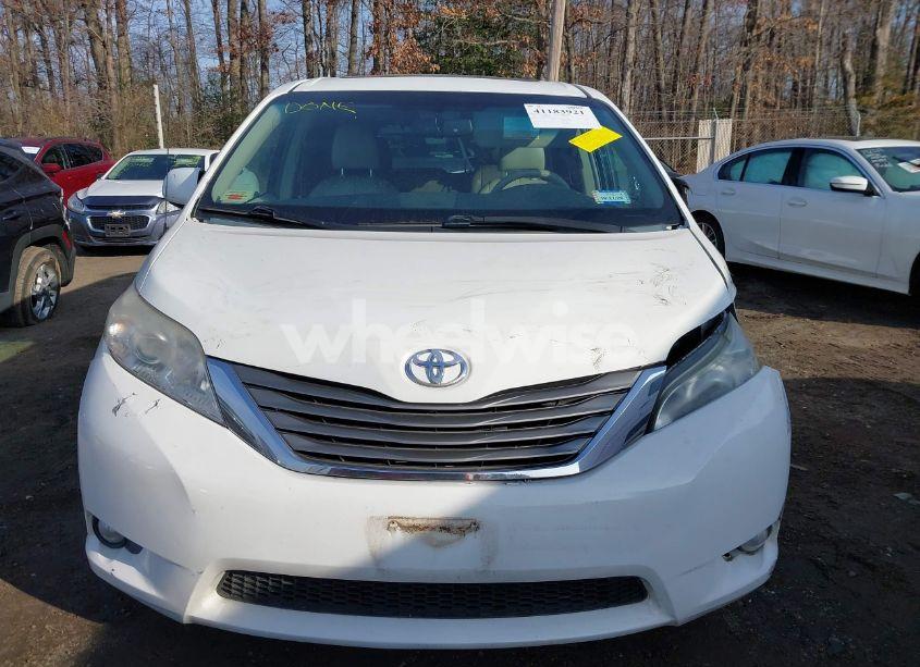 Photo 11 of 2014 Toyota Sienna XLE/LIMITED (VIN 5TDDK3DC9ES081022)