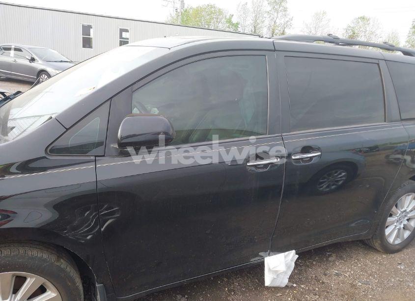 Photo 15 of 2015 Toyota Sienna XLE 7 PASSENGER (VIN 5TDDK3DC9FS103425)