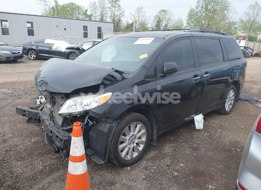 Photo 2 of 2015 Toyota Sienna XLE 7 PASSENGER (VIN 5TDDK3DC9FS103425)