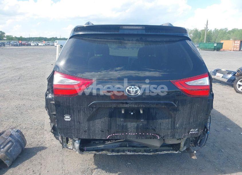 Photo 17 of 2015 Toyota Sienna XLE 7 PASSENGER (VIN 5TDDK3DC9FS113212)