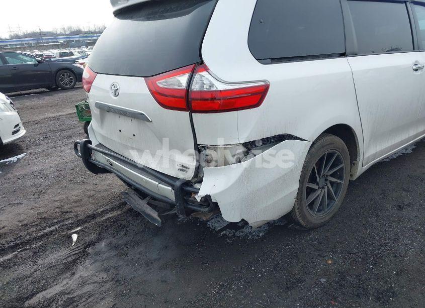 Photo 19 of 2015 Toyota Sienna LIMITED 7 PASSENGER (VIN 5TDDK3DC9FS115512)