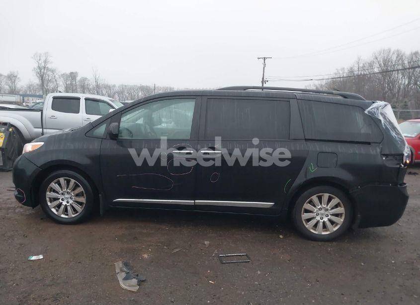 Photo 14 of 2015 Toyota Sienna XLE 7 PASSENGER (VIN 5TDDK3DC9FS124680)