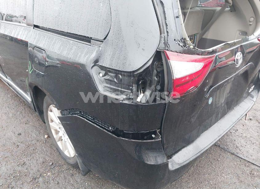 Photo 17 of 2015 Toyota Sienna XLE 7 PASSENGER (VIN 5TDDK3DC9FS124680)