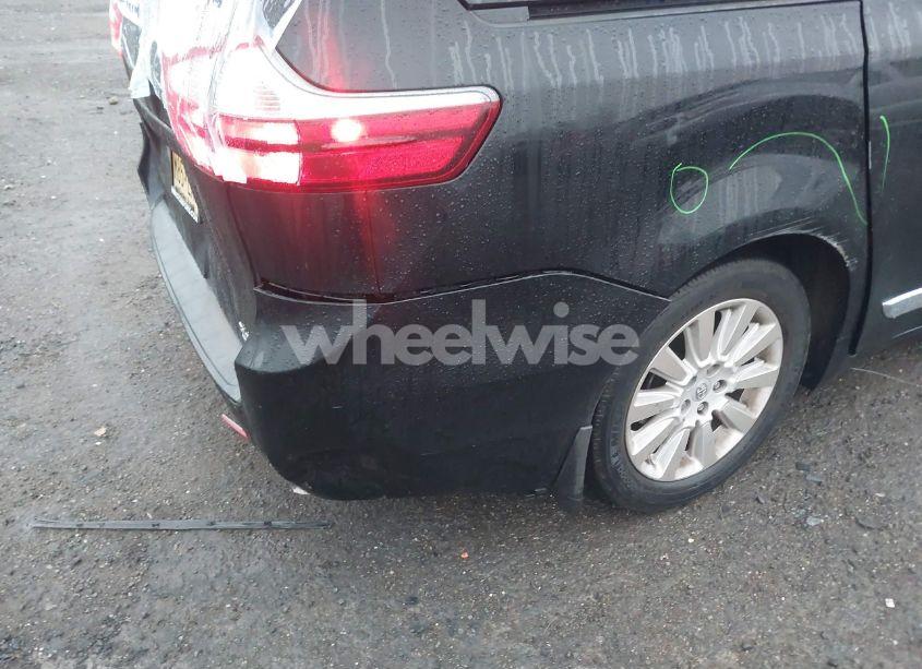 Photo 18 of 2015 Toyota Sienna XLE 7 PASSENGER (VIN 5TDDK3DC9FS124680)