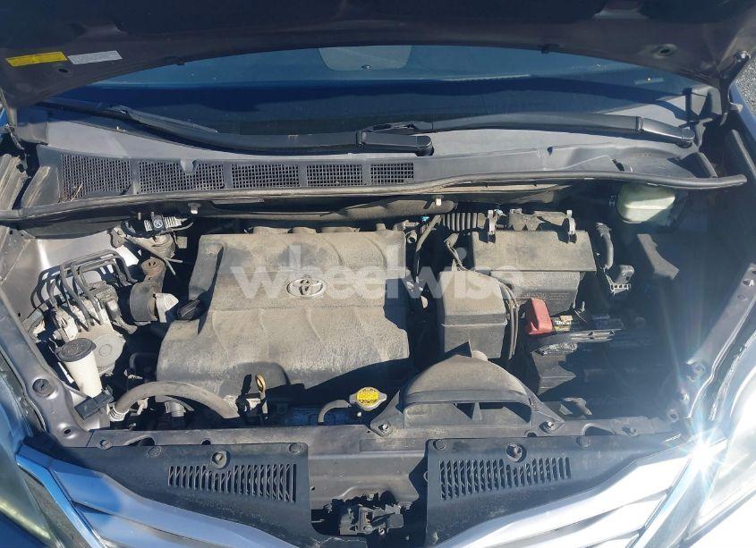 Photo 10 of 2016 Toyota Sienna LIMITED PREMIUM 7 PASSENGER (VIN 5TDDK3DC9GS140380)