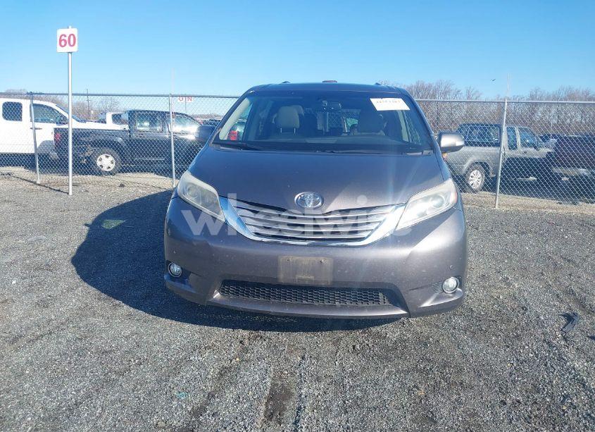 Photo 12 of 2016 Toyota Sienna LIMITED PREMIUM 7 PASSENGER (VIN 5TDDK3DC9GS140380)