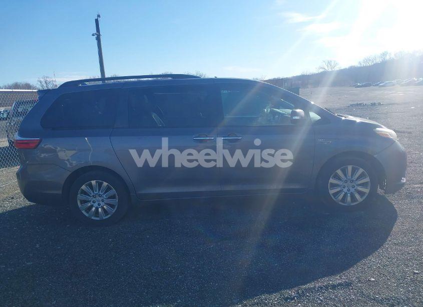 Photo 13 of 2016 Toyota Sienna LIMITED PREMIUM 7 PASSENGER (VIN 5TDDK3DC9GS140380)