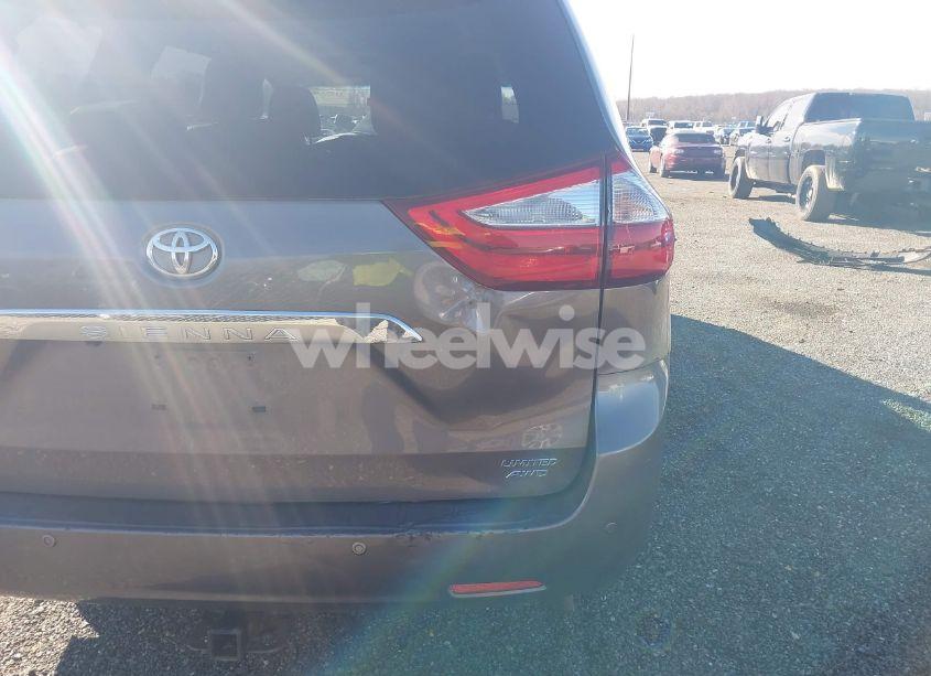 Photo 17 of 2016 Toyota Sienna LIMITED PREMIUM 7 PASSENGER (VIN 5TDDK3DC9GS140380)