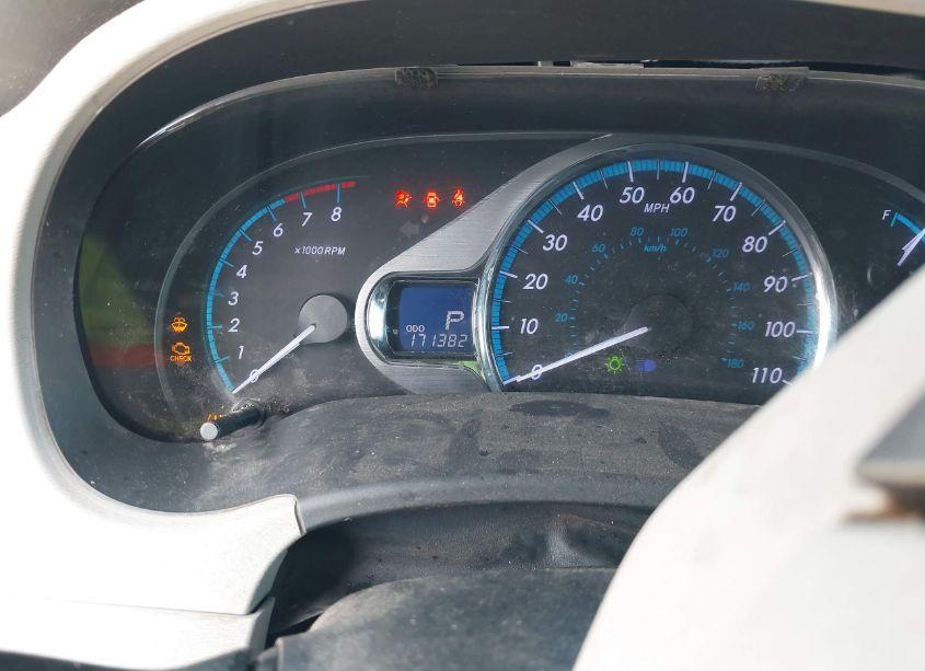 Photo 7 of 2011 Toyota Sienna XLE/LIMITED (VIN 5TDDK3DCXBS001173)