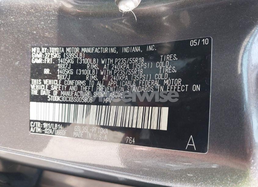 Photo 9 of 2011 Toyota Sienna XLE (VIN 5TDDK3DCXBS005806)