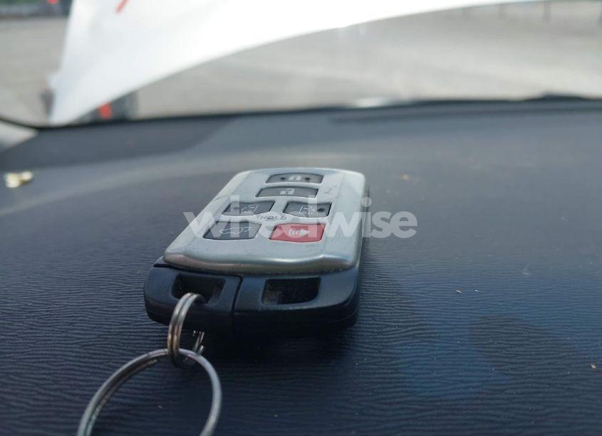 Photo 11 of 2012 Toyota Sienna XLE 7 PASSENGER (VIN 5TDDK3DCXCS032053)