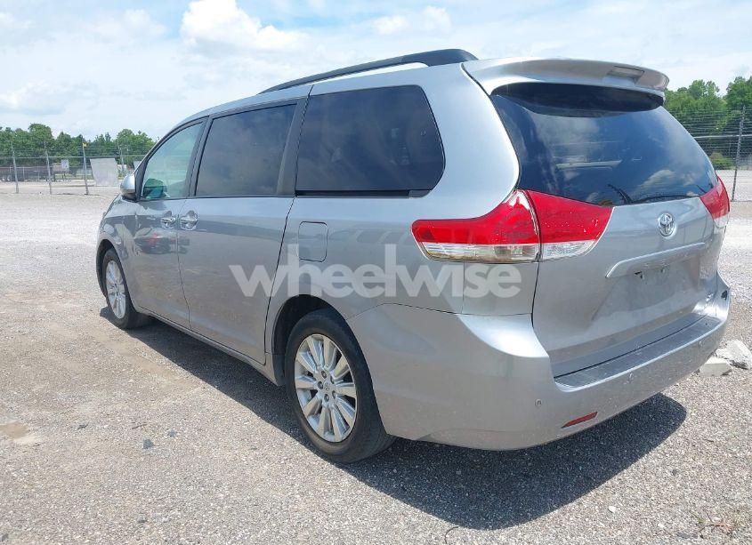 Photo 3 of 2012 Toyota Sienna XLE 7 PASSENGER (VIN 5TDDK3DCXCS032053)
