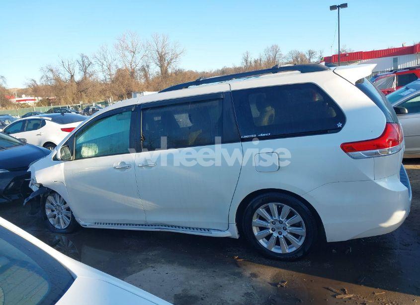 Photo 15 of 2012 Toyota Sienna XLE/LIMITED (VIN 5TDDK3DCXCS032344)