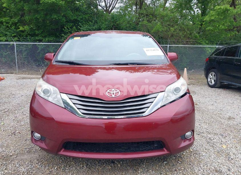 Photo 12 of 2012 Toyota Sienna XLE 7 PASSENGER (VIN 5TDDK3DCXCS033249)