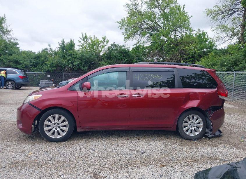 Photo 14 of 2012 Toyota Sienna XLE 7 PASSENGER (VIN 5TDDK3DCXCS033249)