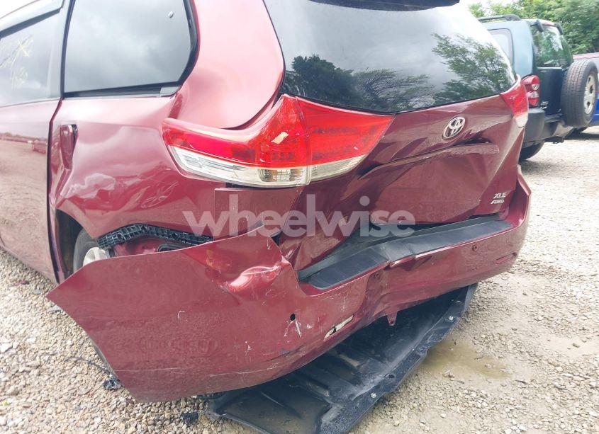 Photo 17 of 2012 Toyota Sienna XLE 7 PASSENGER (VIN 5TDDK3DCXCS033249)