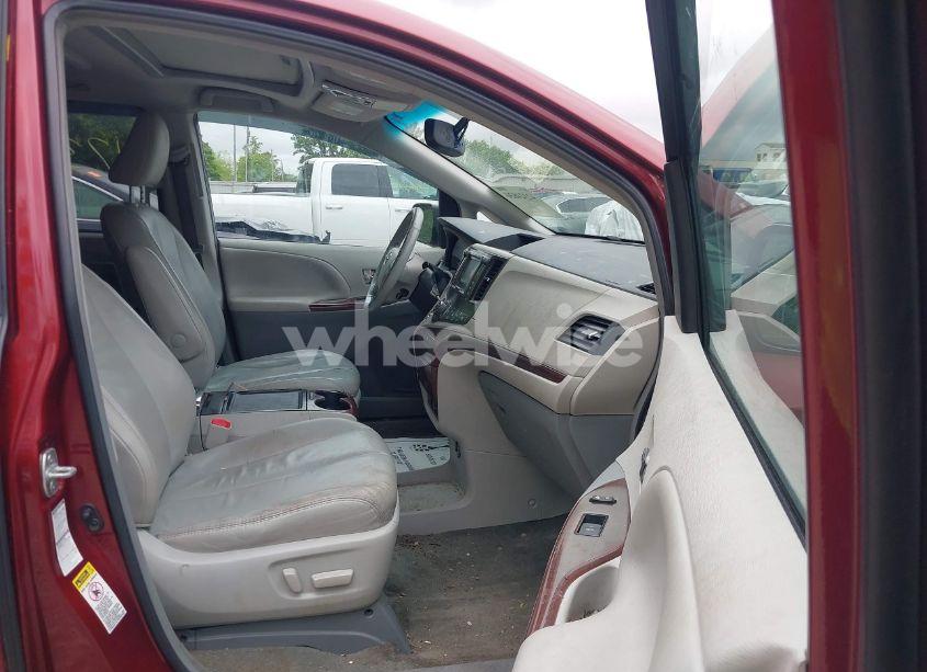 Photo 5 of 2012 Toyota Sienna XLE 7 PASSENGER (VIN 5TDDK3DCXCS033249)