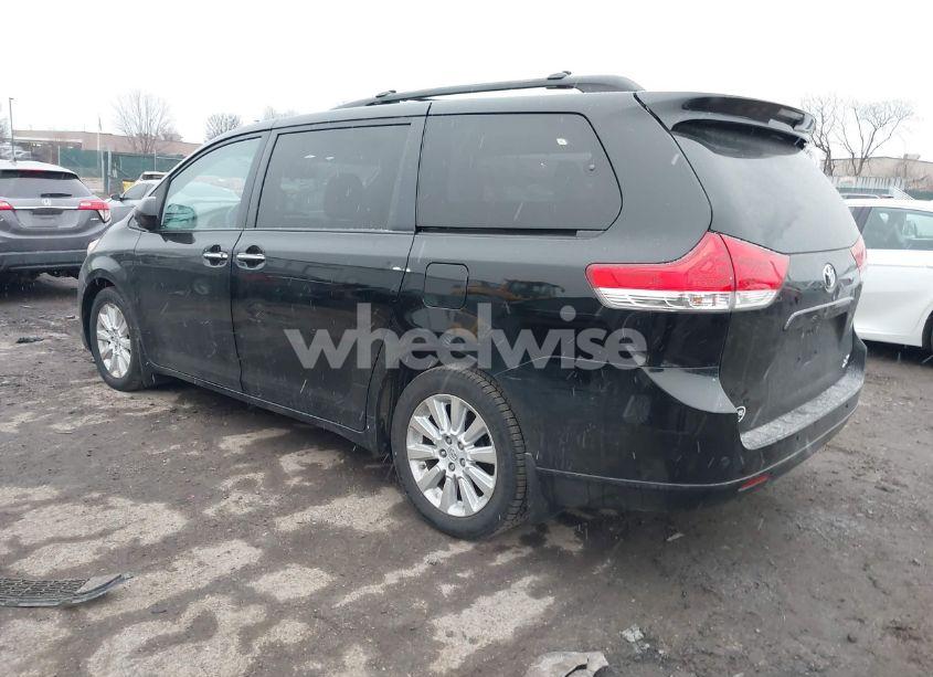 Photo 3 of 2014 Toyota Sienna XLE/LIMITED (VIN 5TDDK3DCXES076542)