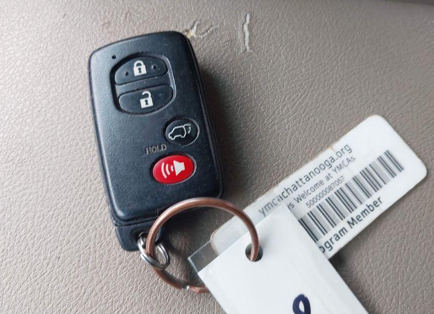 Photo 11 of 2010 Toyota Highlander LIMITED (VIN 5TDDK3EH0AS001742)