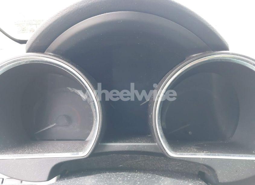 Photo 14 of 2010 Toyota Highlander LIMITED V6 (VIN 5TDDK3EH0AS016080)