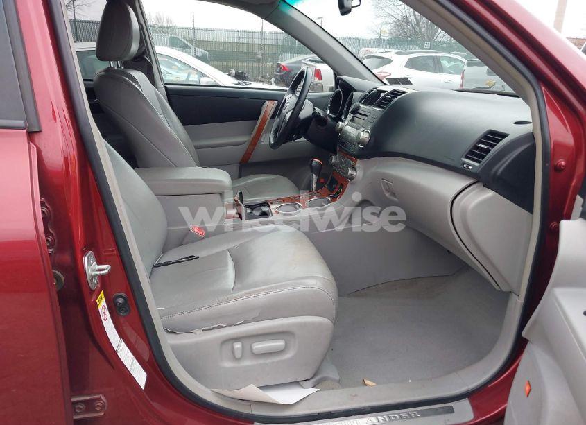 Photo 5 of 2010 Toyota Highlander LIMITED V6 (VIN 5TDDK3EH0AS016080)