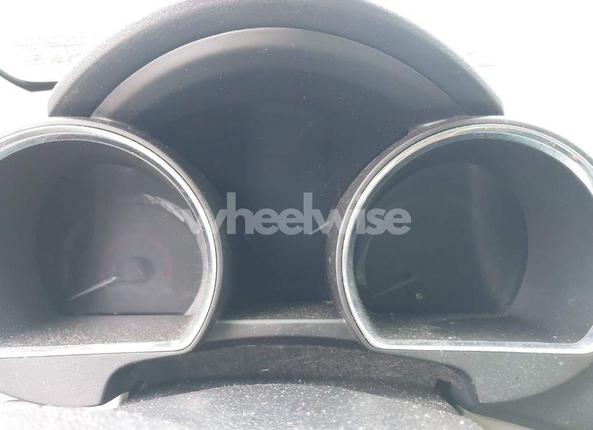 Photo 7 of 2010 Toyota Highlander LIMITED V6 (VIN 5TDDK3EH0AS016080)