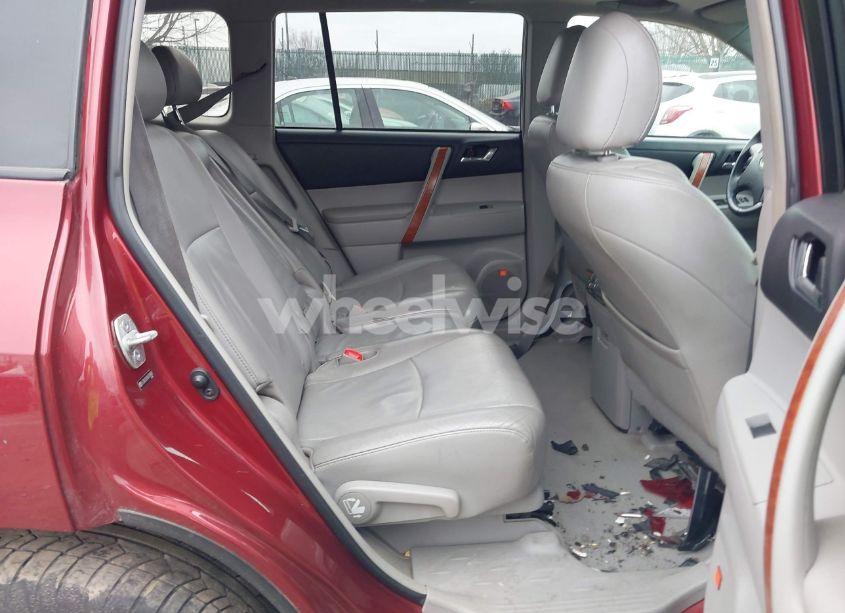 Photo 8 of 2010 Toyota Highlander LIMITED V6 (VIN 5TDDK3EH0AS016080)