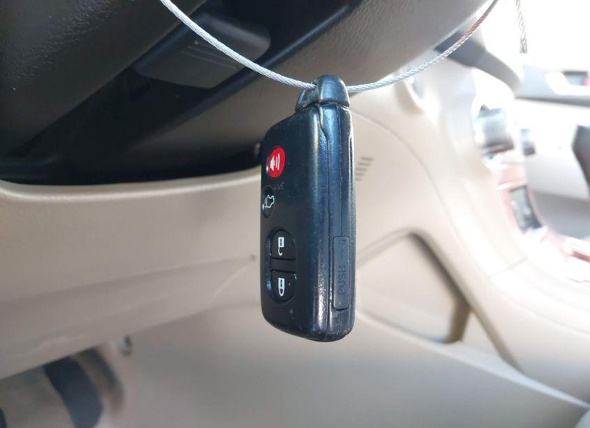 Photo 11 of 2010 Toyota Highlander LIMITED V6 (VIN 5TDDK3EH0AS023997)