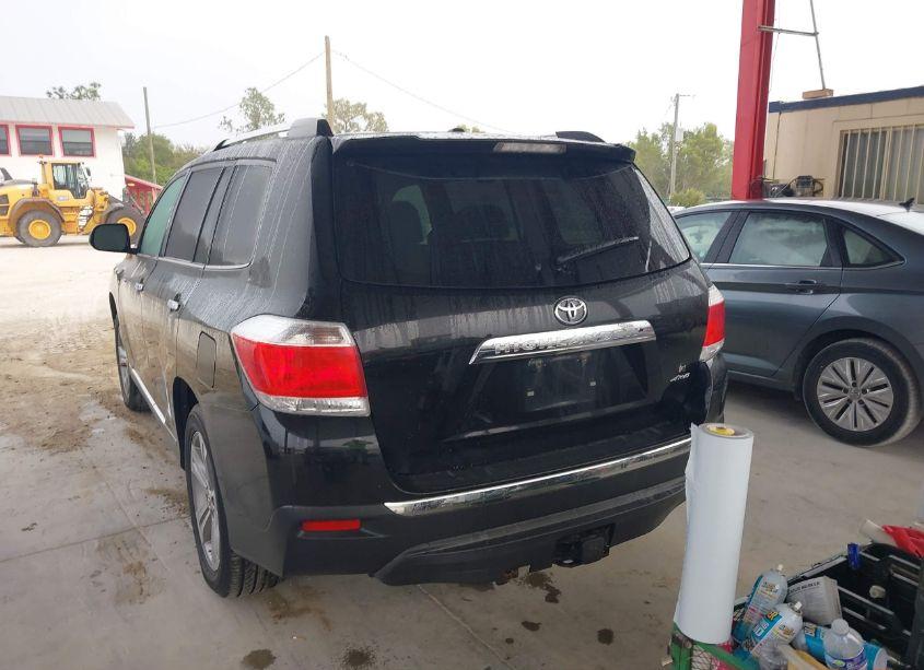 Photo 3 of 2013 Toyota Highlander LIMITED V6 (VIN 5TDDK3EH0DS201623)