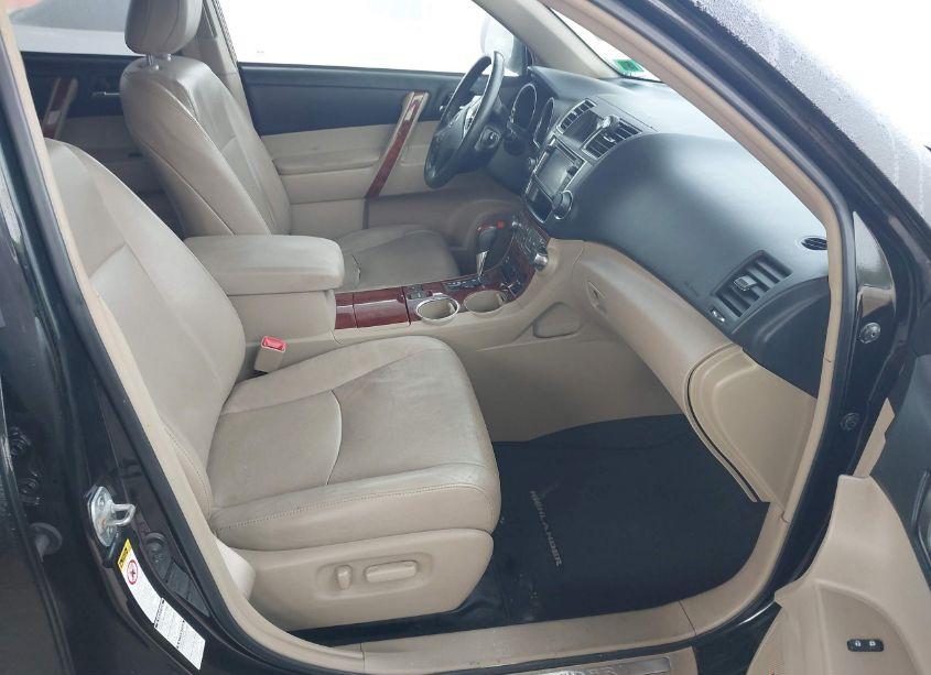 Photo 5 of 2013 Toyota Highlander LIMITED V6 (VIN 5TDDK3EH0DS201623)