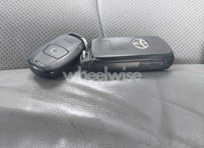 Photo 11 of 2013 Toyota Highlander LIMITED V6 (VIN 5TDDK3EH0DS221967)